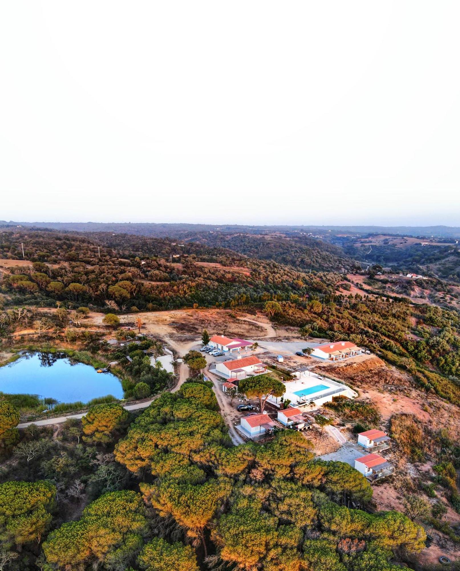 Гостевой дом Monte Sardinha Сантиагу-ду-Касен Экстерьер фото